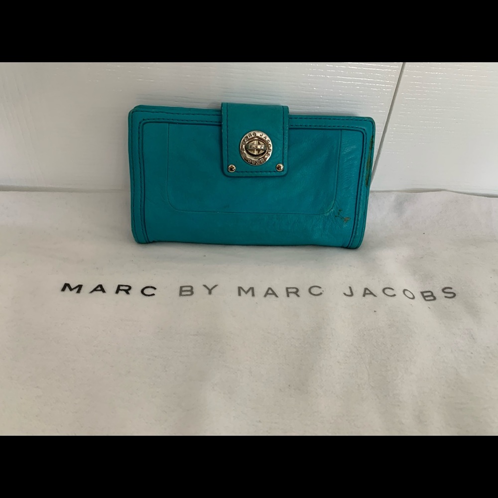 Marc by Marc Jacobs turnkey wallet